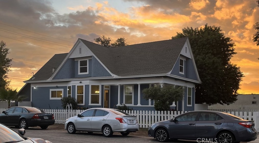 1010 W 2nd St, Pomona, CA 91766