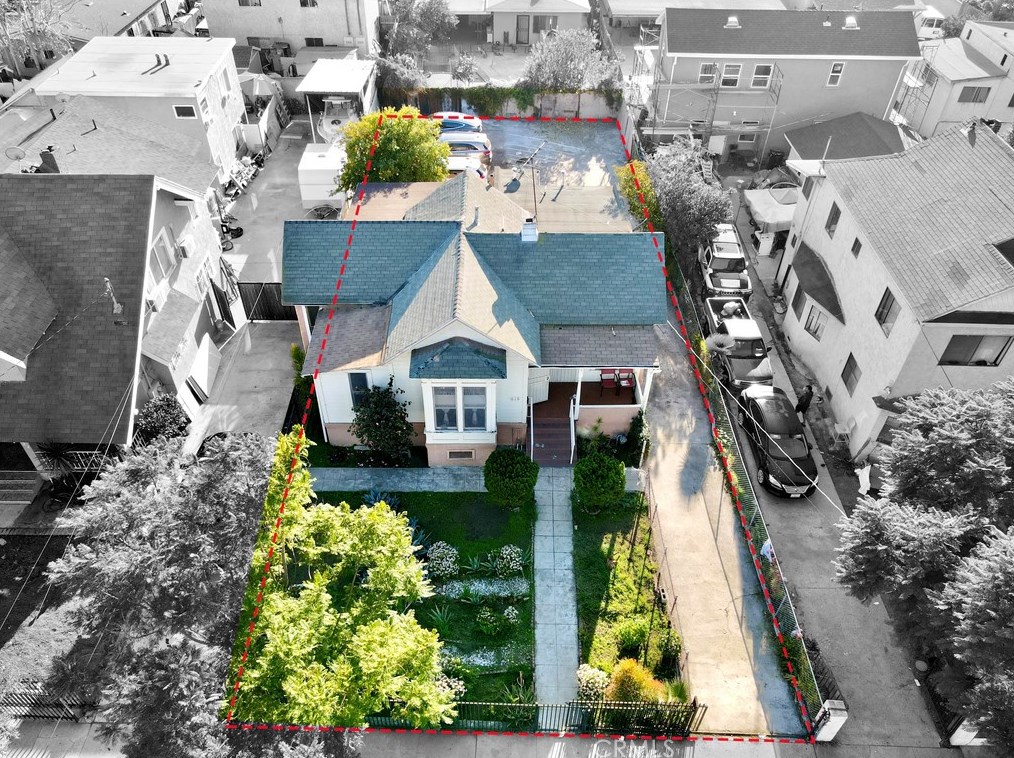 616 28th St, Los Angeles, CA 90007-3227