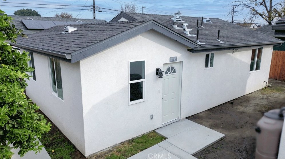 1947 114th St, Los Angeles, CA 90059-2207