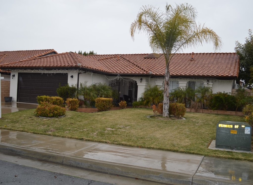 2126 Begonia Ct, Hemet, CA 92545-5771