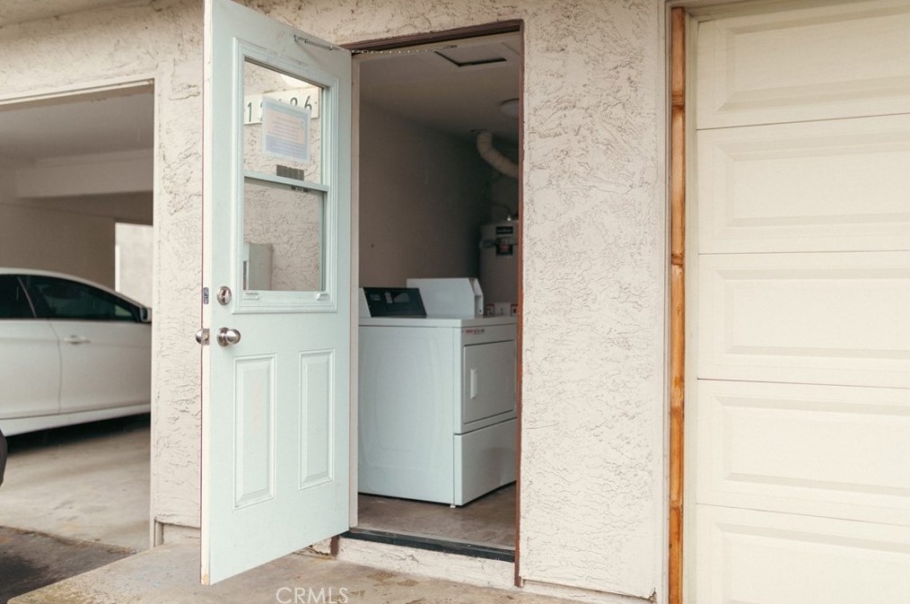 12126 Lemon Crest Dr, Lakeside CA  92040-4043 exterior