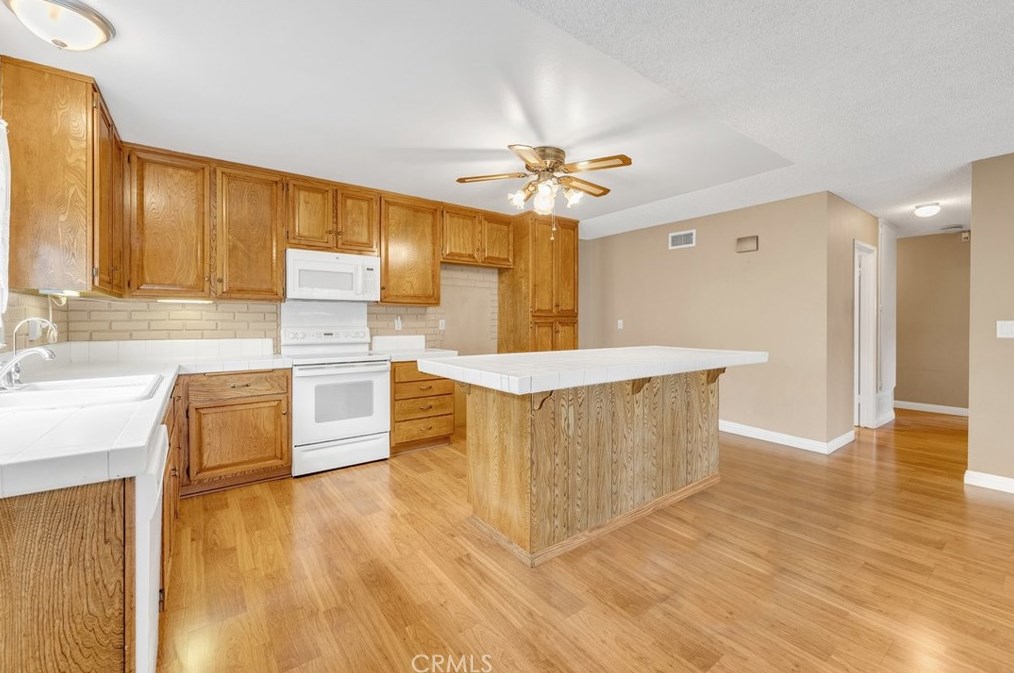 17111 Stowers Ave, Artesia, CA 90703-1050
