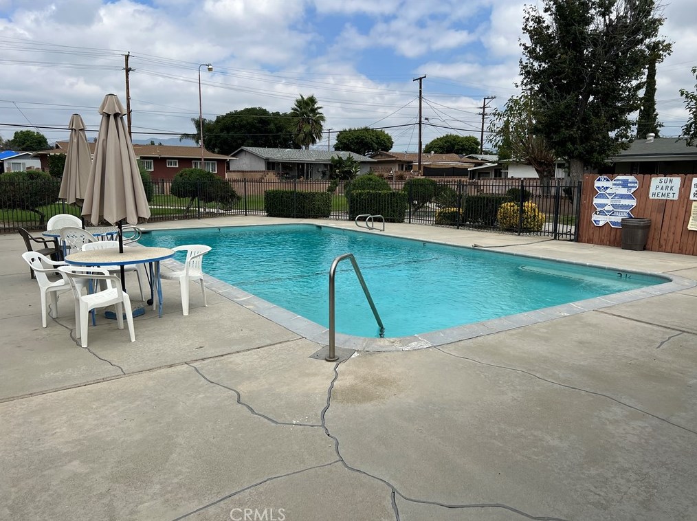 261 Vivian Ln, Hemet CA  92543-5934 exterior