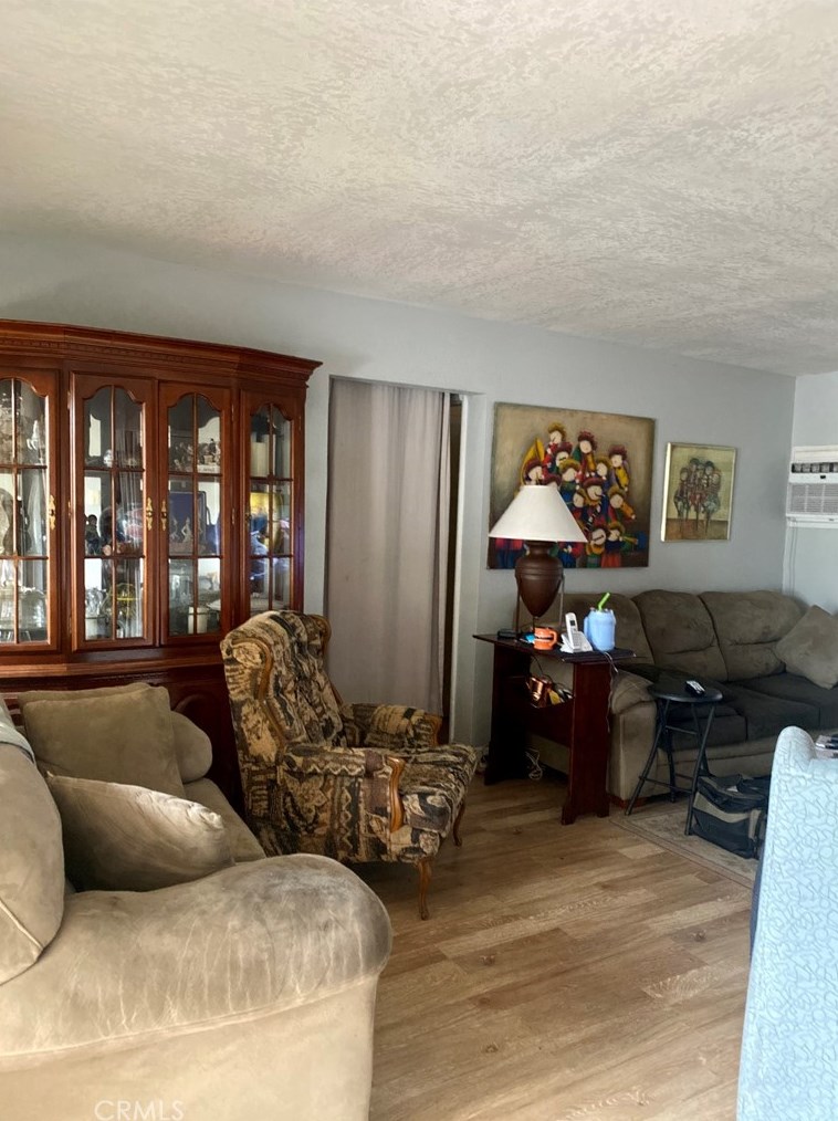 715 Washington Ave, Glendora CA  91740-4332 exterior