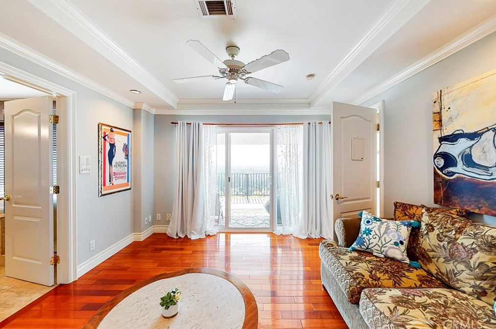 11832 Cir Dr, Whittier CA 90601-2352 exterior