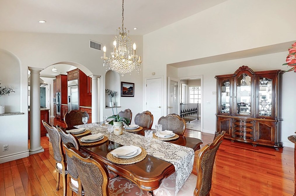 11832 Cir Dr, Whittier CA 90601-2352 exterior