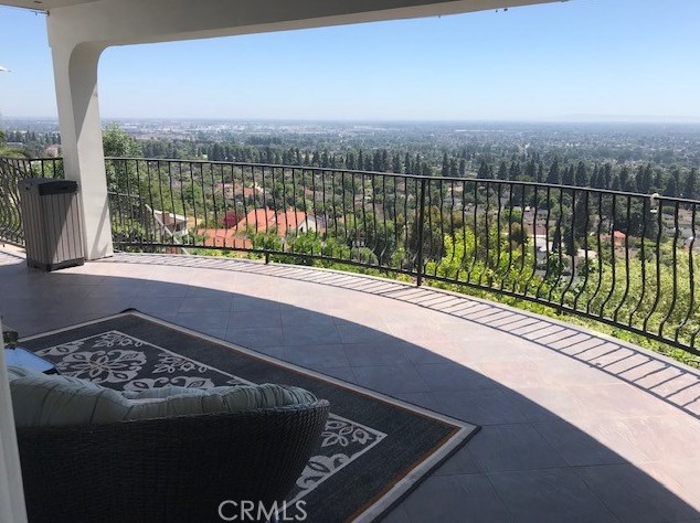 11832 Cir Dr, Whittier CA 90601-2352 exterior