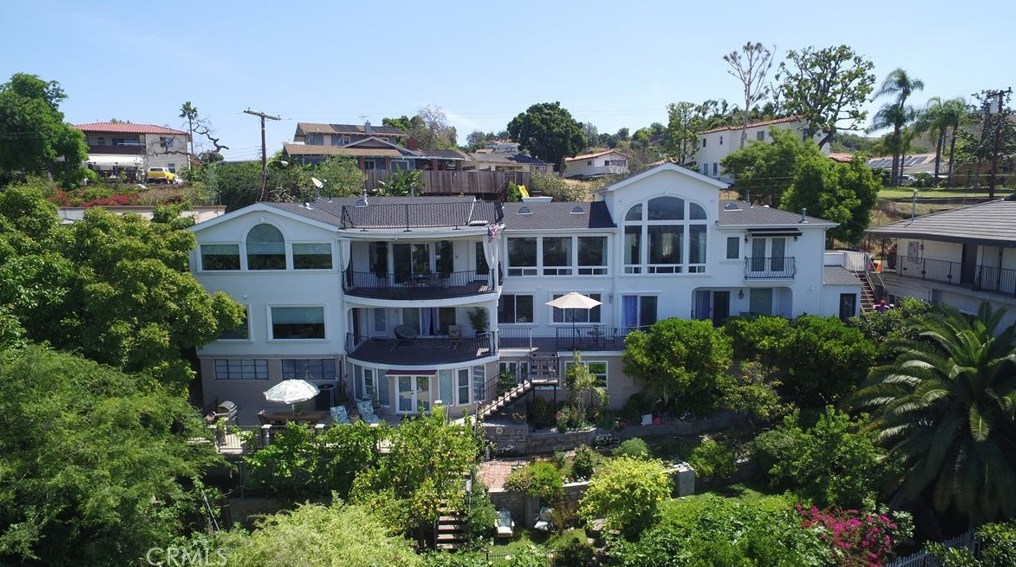 11832 Cir Dr, Whittier CA 90601-2352 exterior