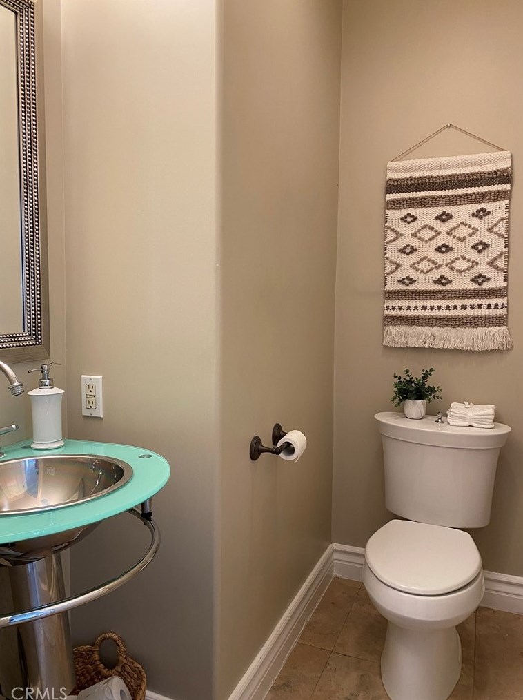 11832 Cir Dr, Whittier CA 90601-2352 exterior