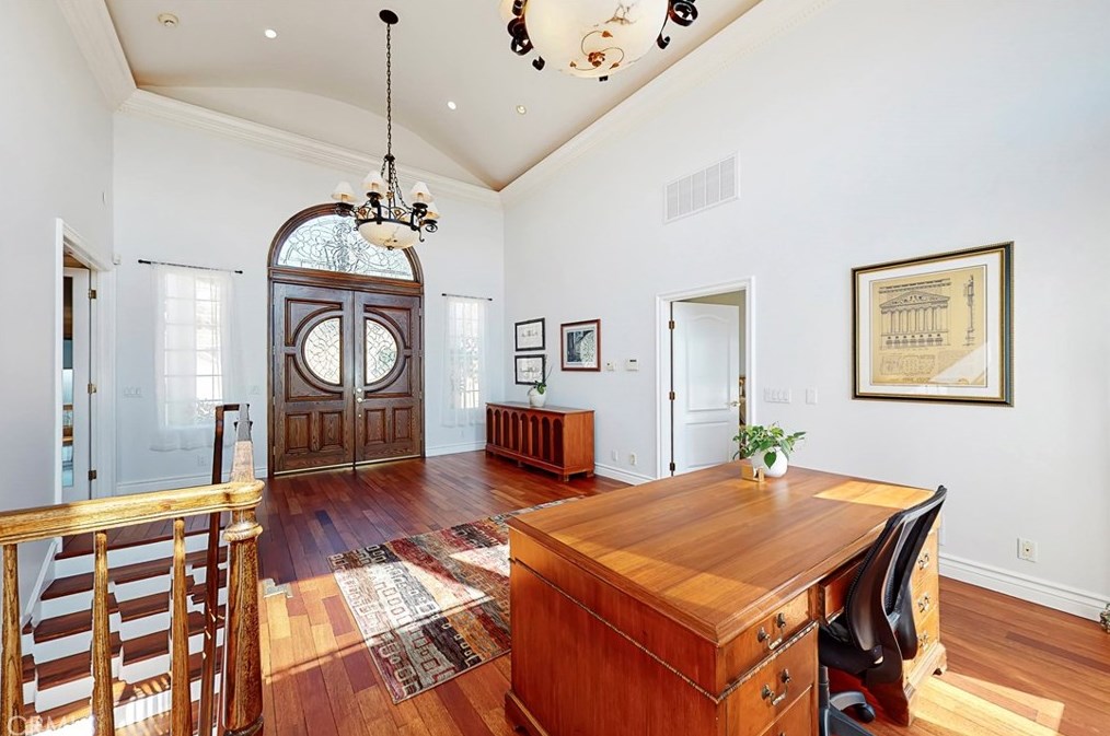 11832 Cir Dr, Whittier CA 90601-2352 exterior