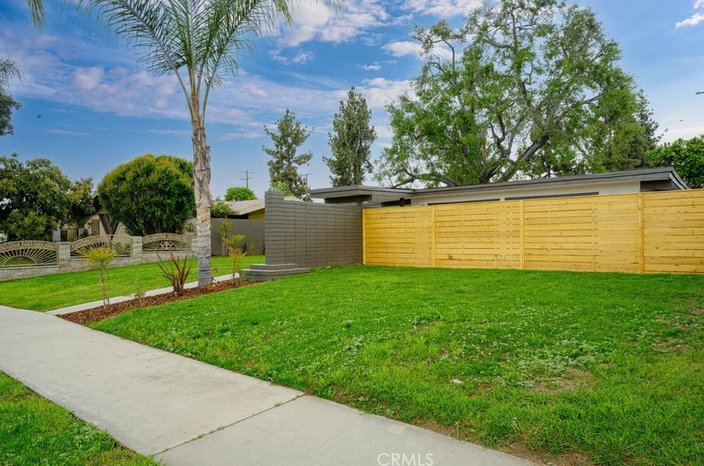 1051 E Lexington Ave, Pomona, CA 91766
