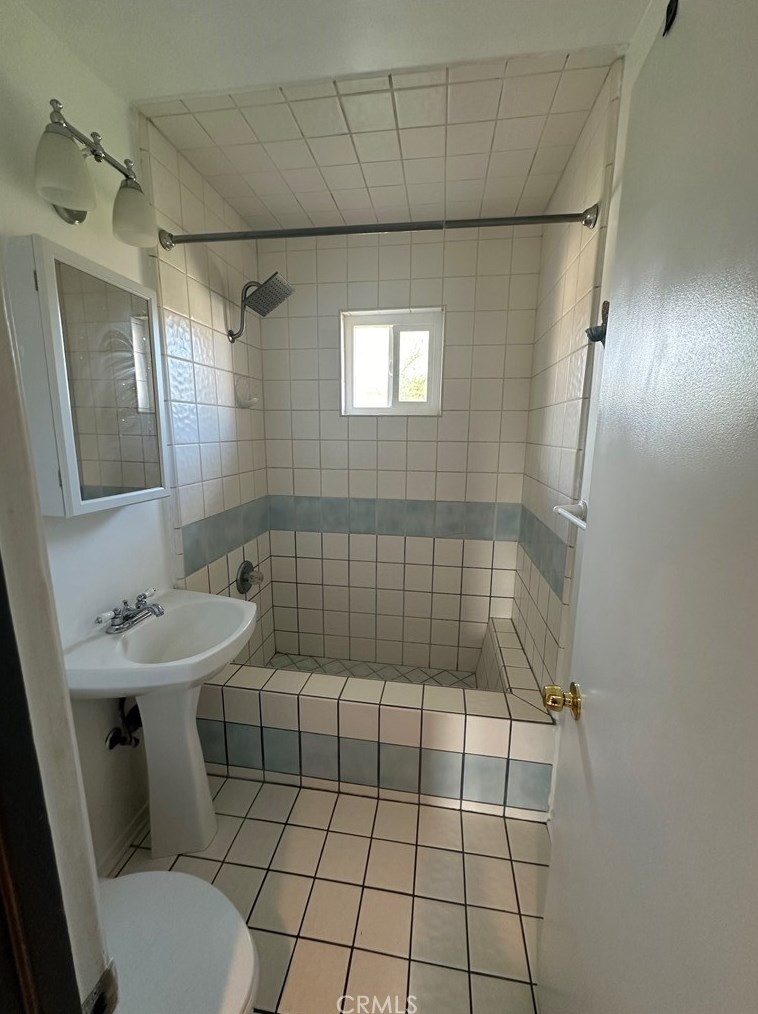 6047 Streeter Ave, Riverside CA  92504-1258 exterior