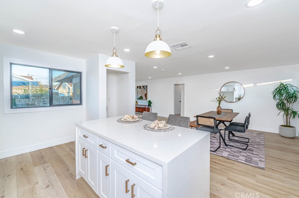9950 Parkinson Ave, Whittier CA  90605-3051 exterior