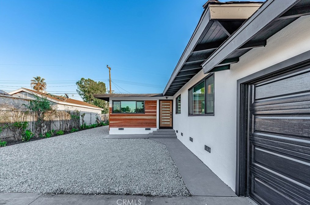 9950 Parkinson Ave, Whittier CA  90605-3051 exterior