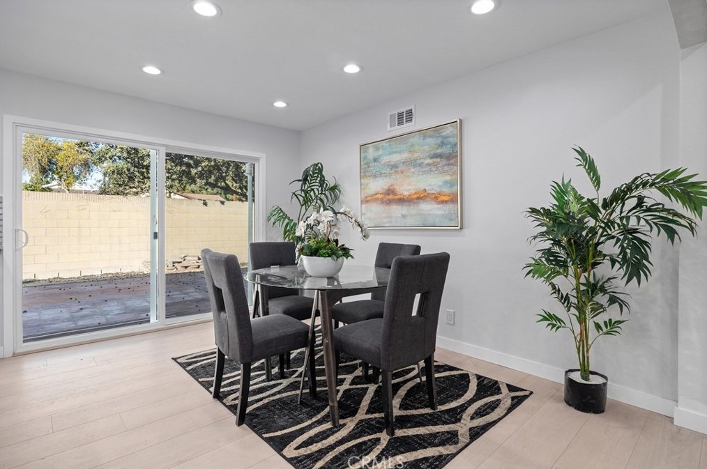 11441 Gonsalves St, Artesia CA  90703-6761 exterior