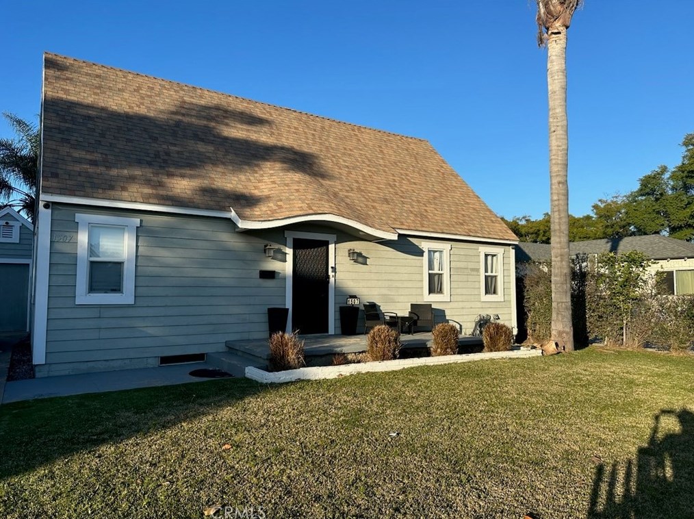 1507 E 4th St, Santa Ana, CA 92701