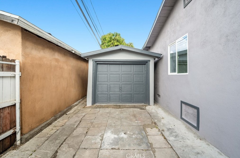 5015 Verona St, Los Angeles CA  90022-3920 exterior