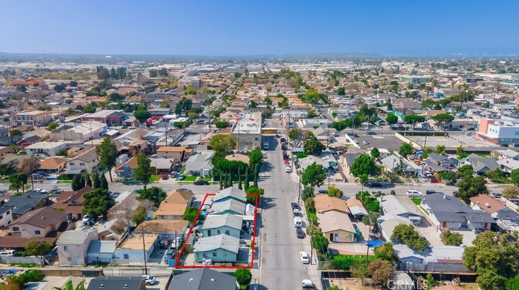 1560 60th St, Los Angeles CA  90001-1340 exterior