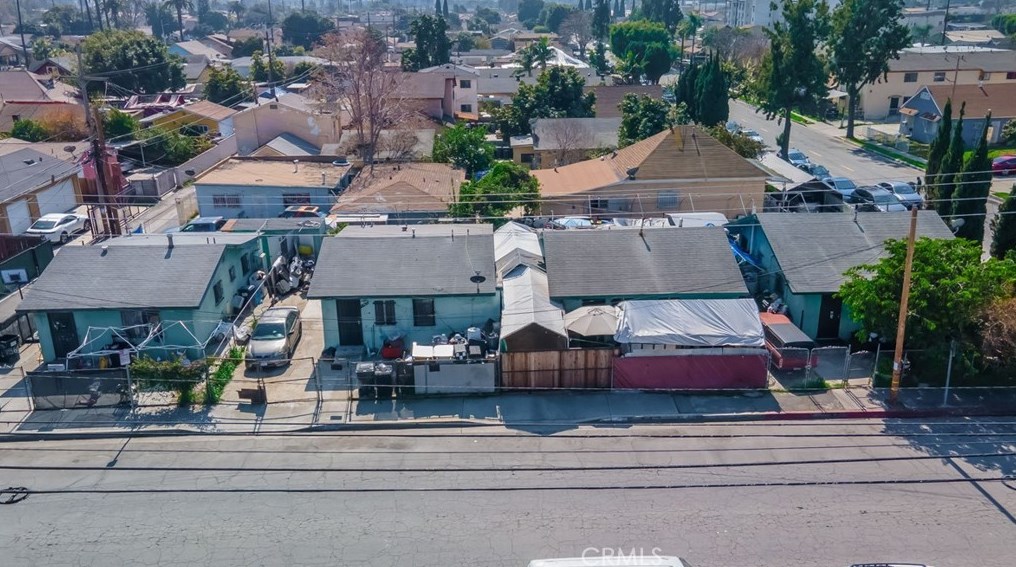 1560 E 60th St, Los Angeles, CA 90001