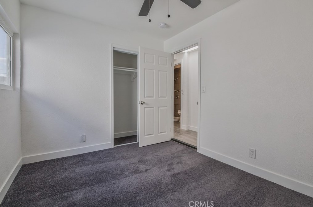 1124 84 Pl, Los Angeles CA  90001-3722 exterior