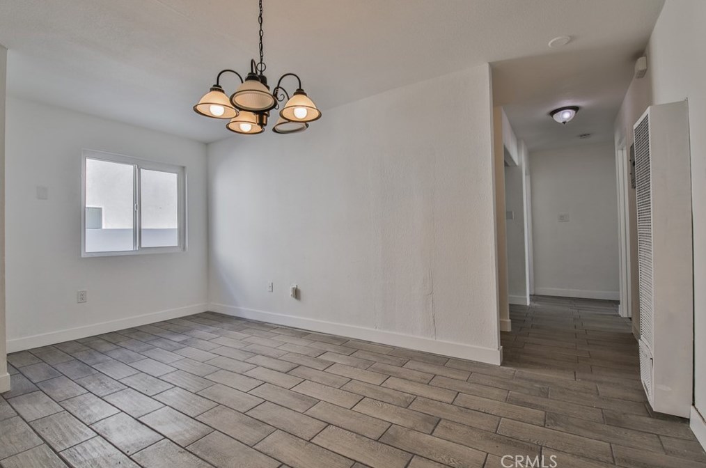 1124 84 Pl, Los Angeles CA  90001-3722 exterior