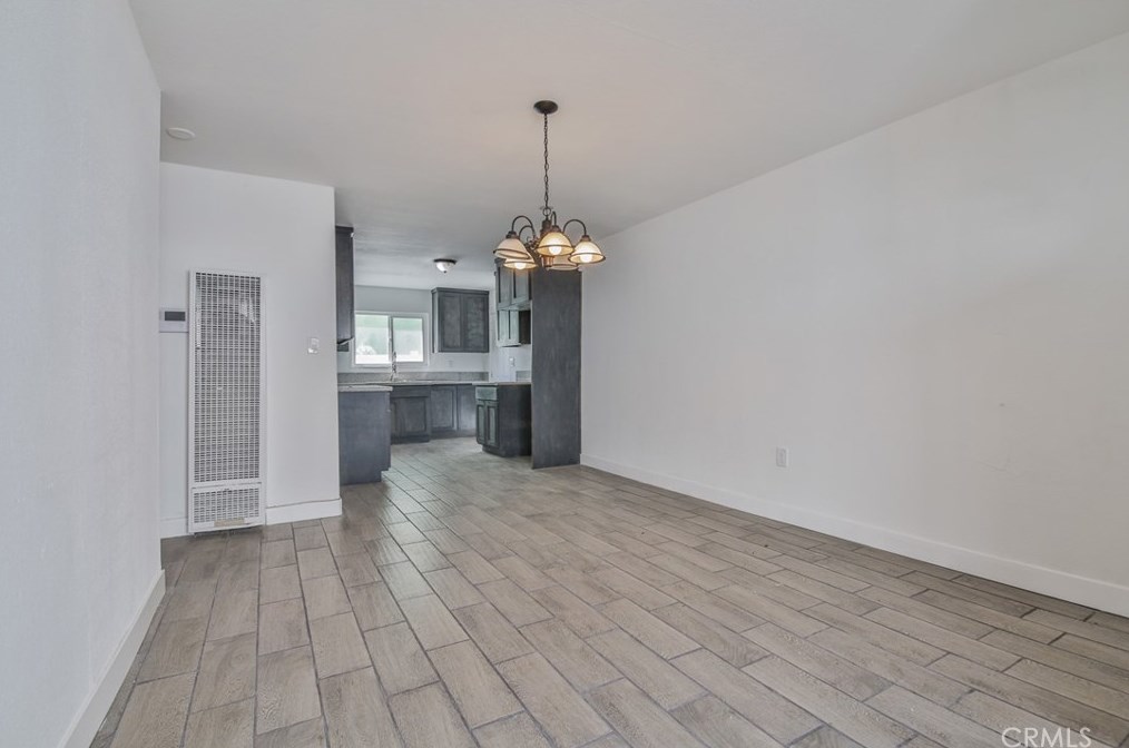1124 84 Pl, Los Angeles CA  90001-3722 exterior
