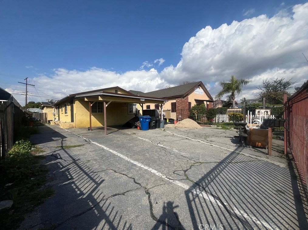 157 73rd St, Los Angeles, CA 90003-2109