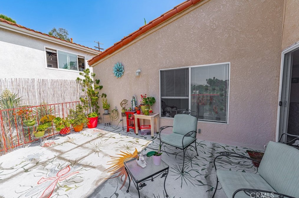 2027 Lemoyne St, Los Angeles CA  90026-1901 exterior