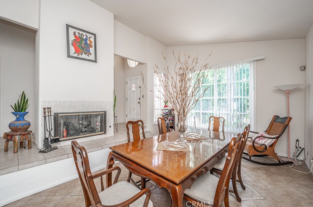 2027 Lemoyne St, Los Angeles CA  90026-1901 exterior