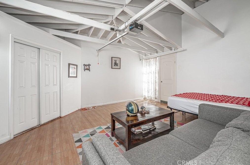 2027 Lemoyne St, Los Angeles CA  90026-1901 exterior