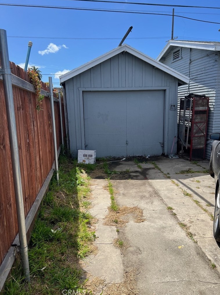 1532 58th St, Los Angeles CA  90011-4836 exterior