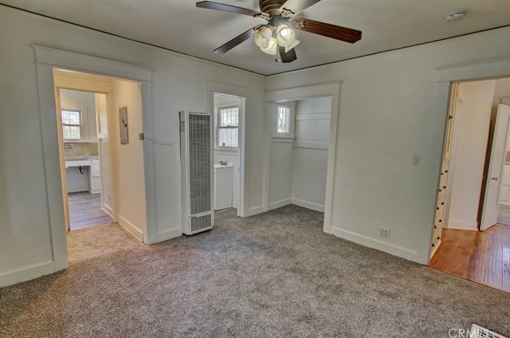 1721 68th St, Los Angeles CA  90001-2049 exterior