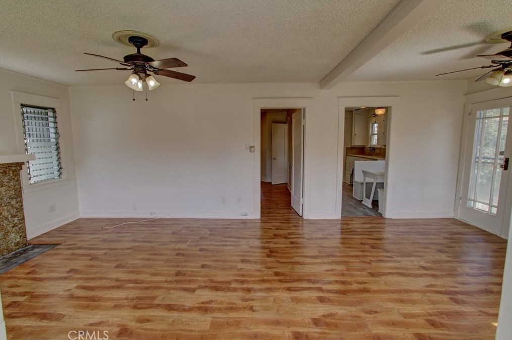 1721 68th St, Los Angeles CA  90001-2049 exterior