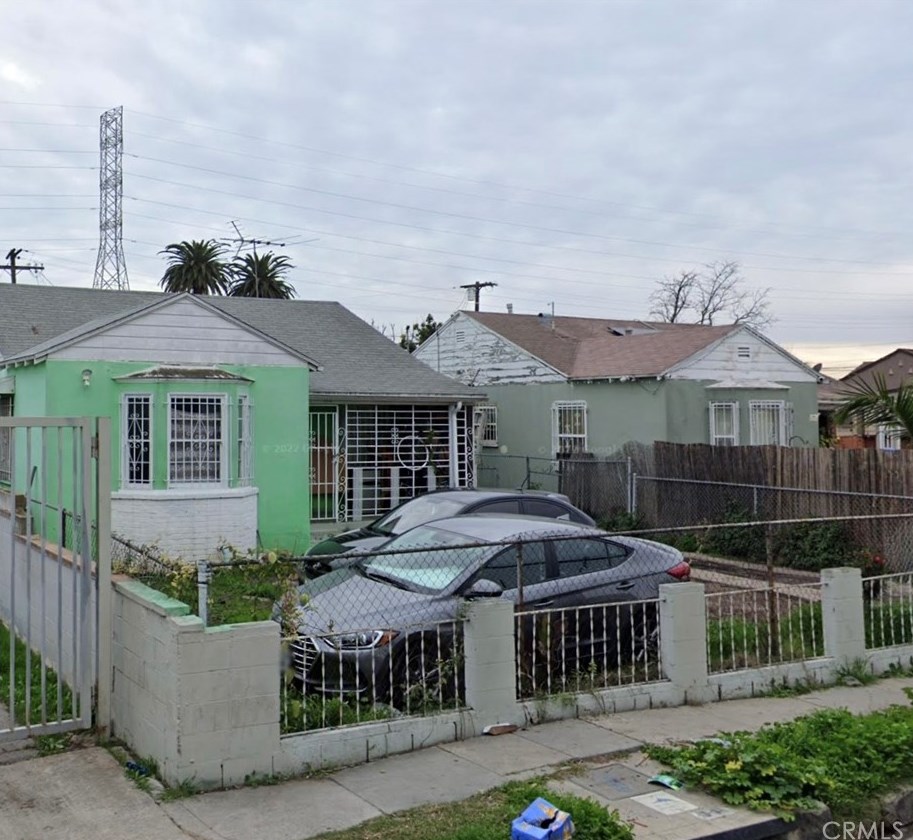 112 97th St, Los Angeles, CA 90003-4202