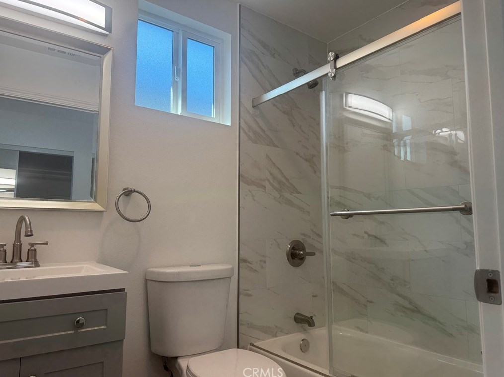 9009 Bch St, Los Angeles CA  90002-3019 exterior