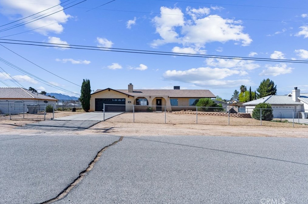 18285 Vine St, Hesperia, CA 92345