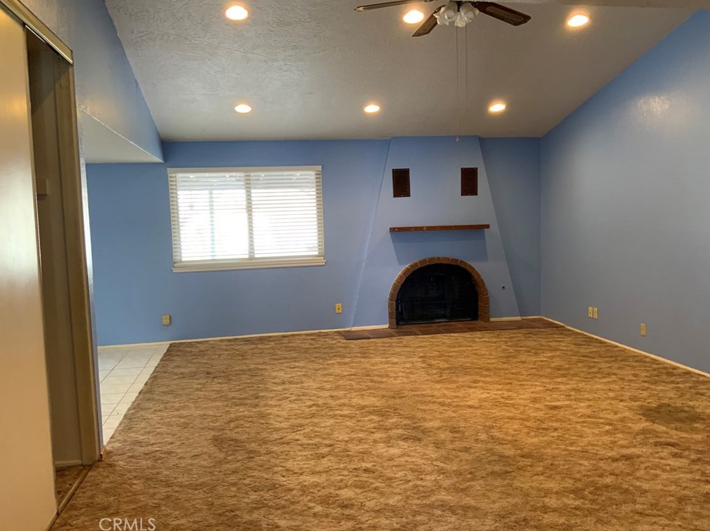 1341 Tara St, Barstow CA  92311-5552 exterior