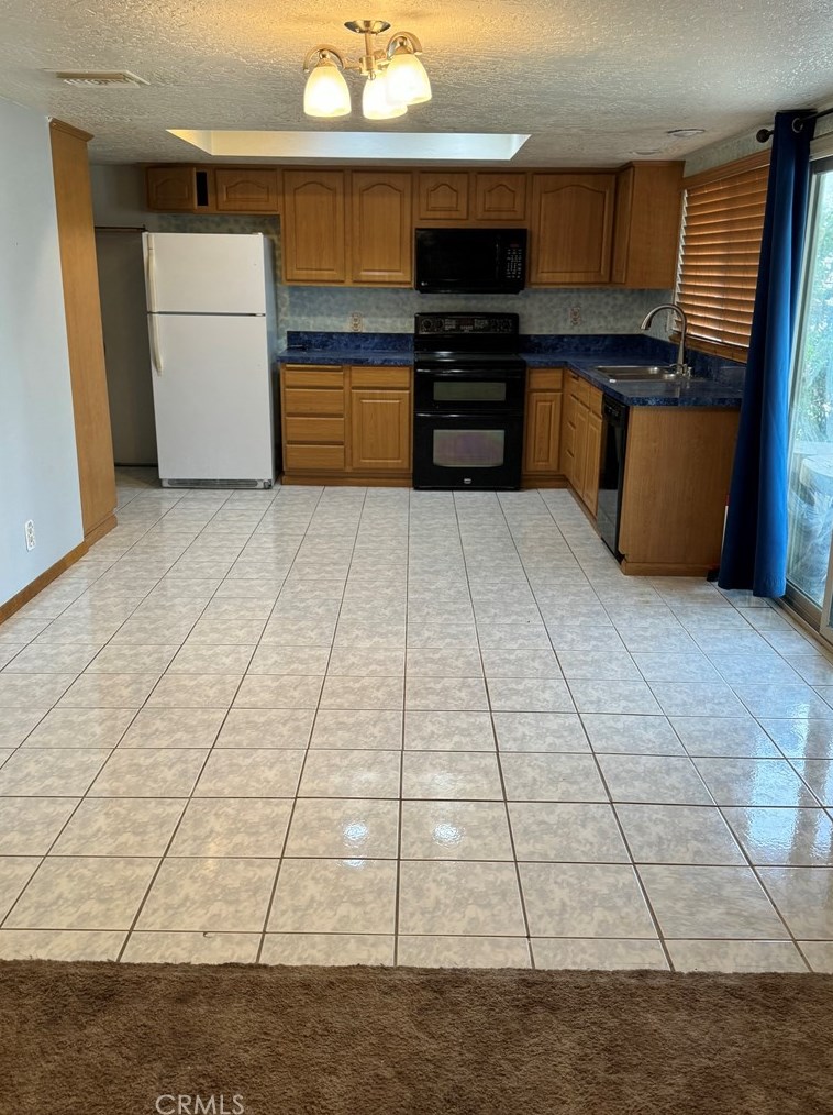 1341 Tara St, Barstow CA  92311-5552 exterior