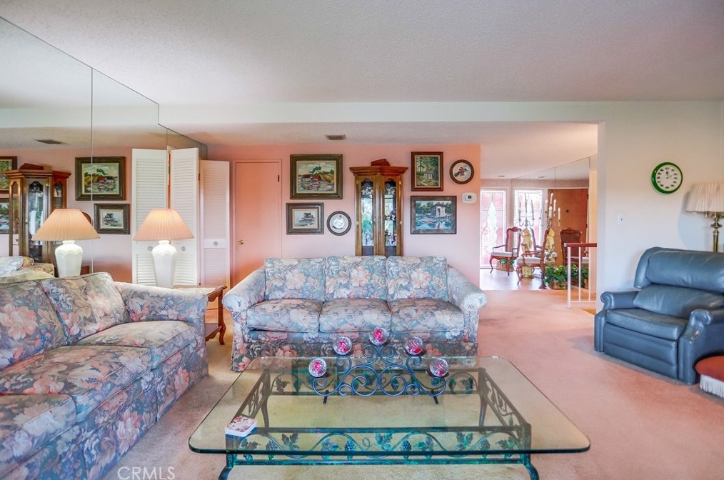 15257 Campina Ln, La Mirada CA  90638-1401 exterior