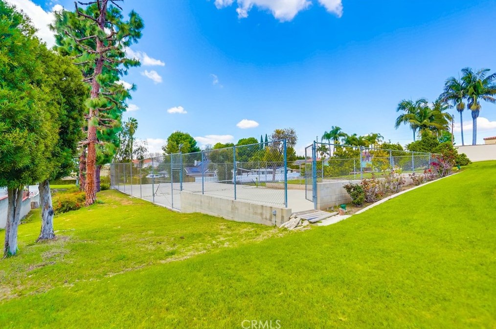 15257 Campina Ln, La Mirada CA  90638-1401 exterior