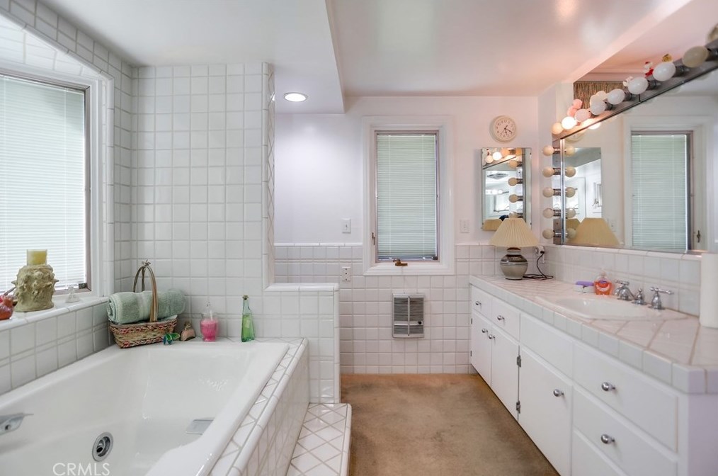 15257 Campina Ln, La Mirada CA  90638-1401 exterior