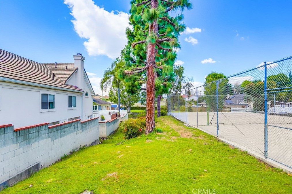 15257 Campina Ln, La Mirada CA  90638-1401 exterior