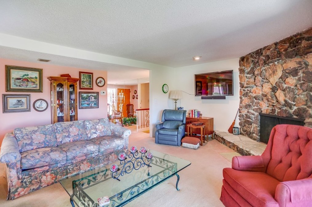 15257 Campina Ln, La Mirada CA  90638-1401 exterior