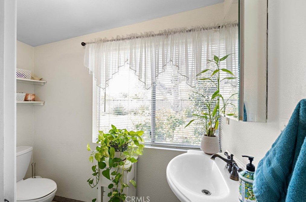 11242 Ringwood Ave, Whittier CA  90670-4342 exterior