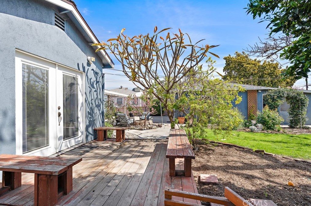 11242 Ringwood Ave, Whittier CA  90670-4342 exterior