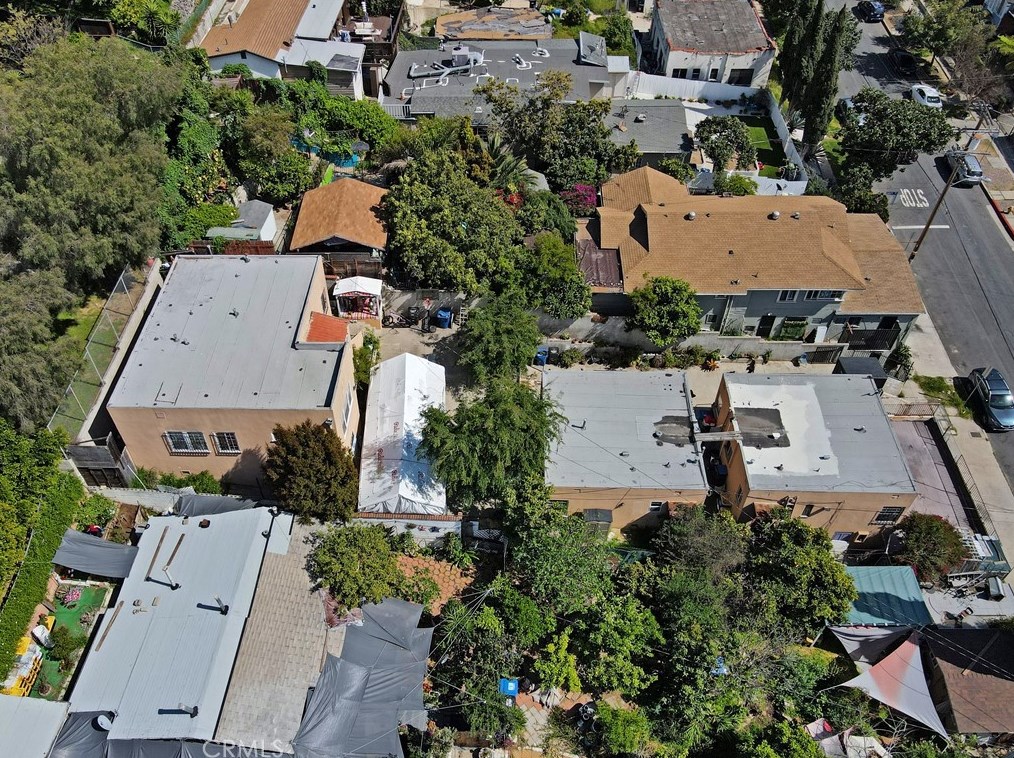 2001 Berkeley Ave, Los Angeles CA  90026-2987 exterior
