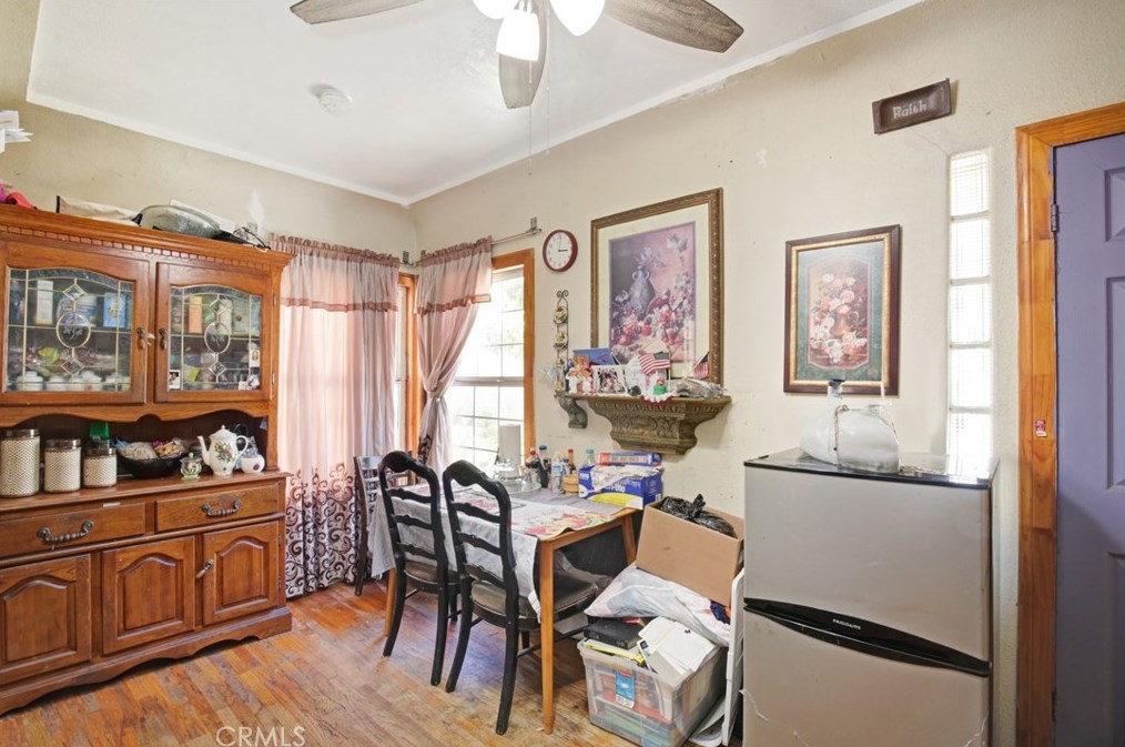 2001 Berkeley Ave, Los Angeles CA  90026-2987 exterior