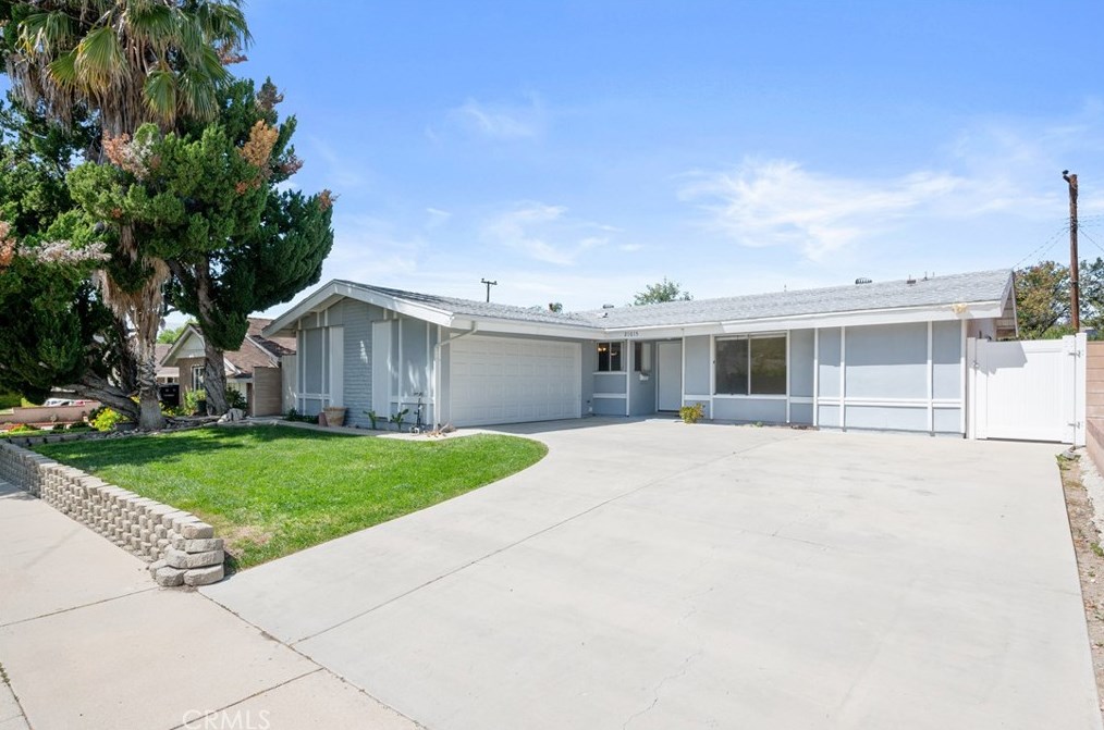 21015 Cedarfalls Dr, Santa Clarita, CA 91350-1920