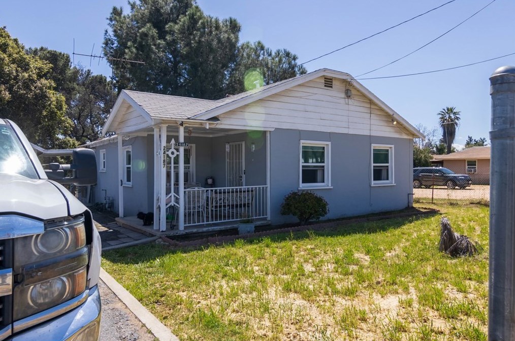 24203 Webster Ave, Moreno Valley, CA 92553-3035
