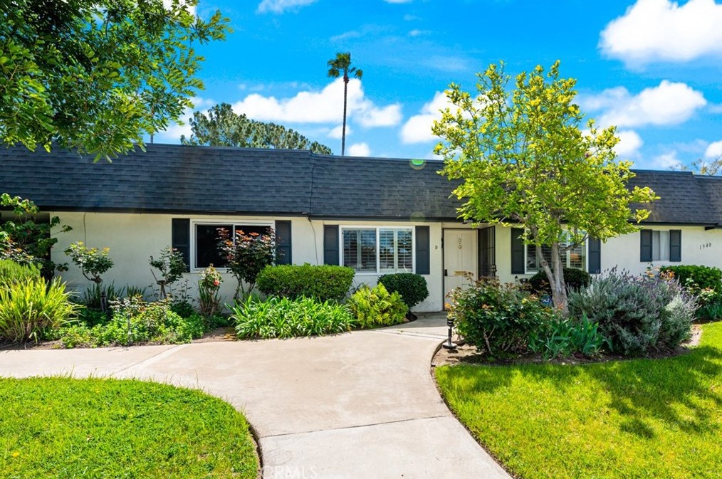 1340 Victoria Dr #26, Fullerton, CA 92831